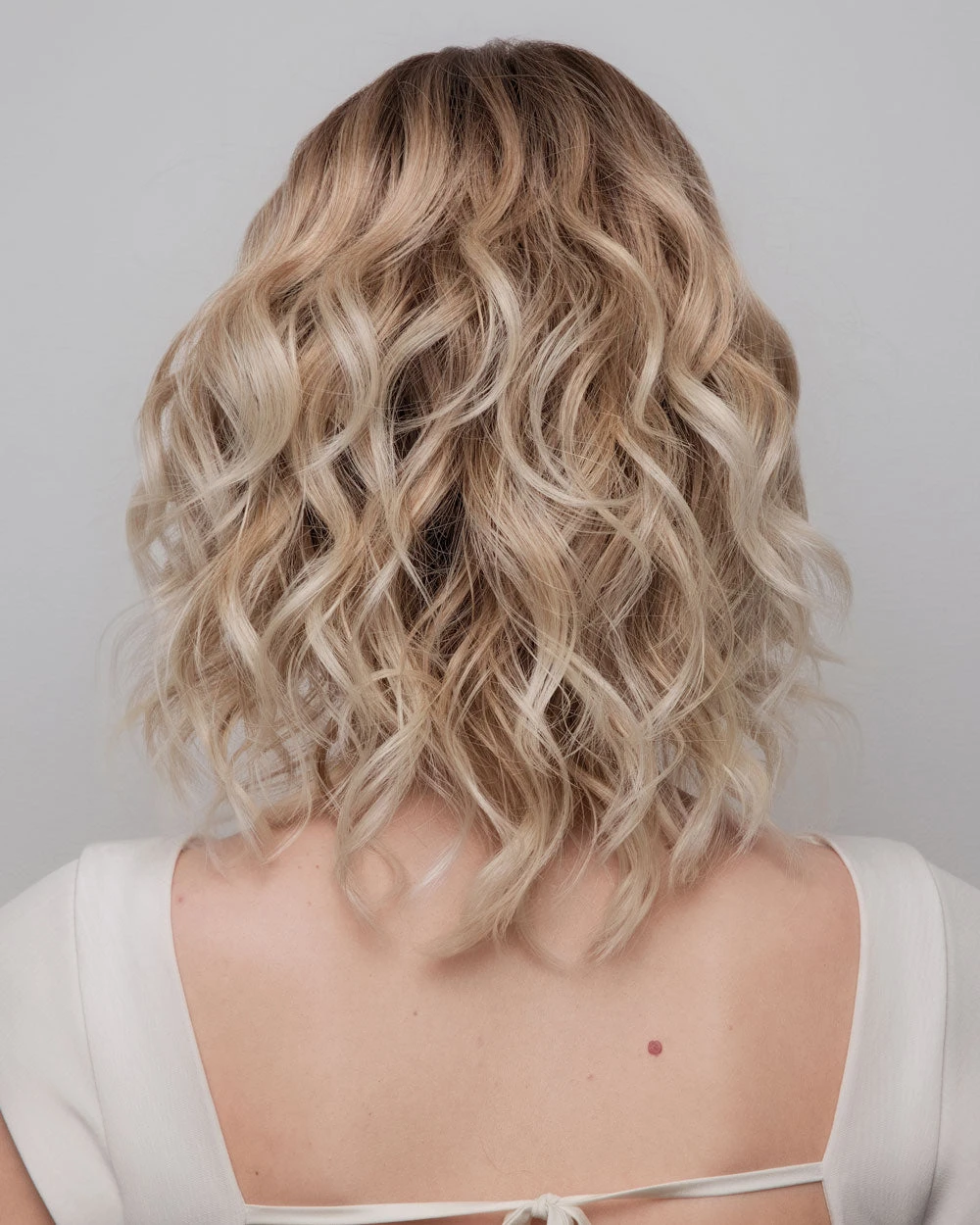 Rohan | Lace Front & Monofilament Top Synthetic Wig By Amore 11 Rohan | Lace Front & Monofilament Top Synthetic Wig By Amore - Image 11