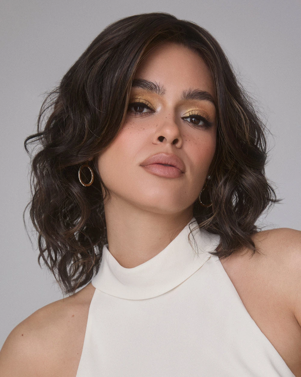 Rohan | Lace Front & Monofilament Top Synthetic Wig By Amore 18 Rohan | Lace Front & Monofilament Top Synthetic Wig By Amore - Image 18