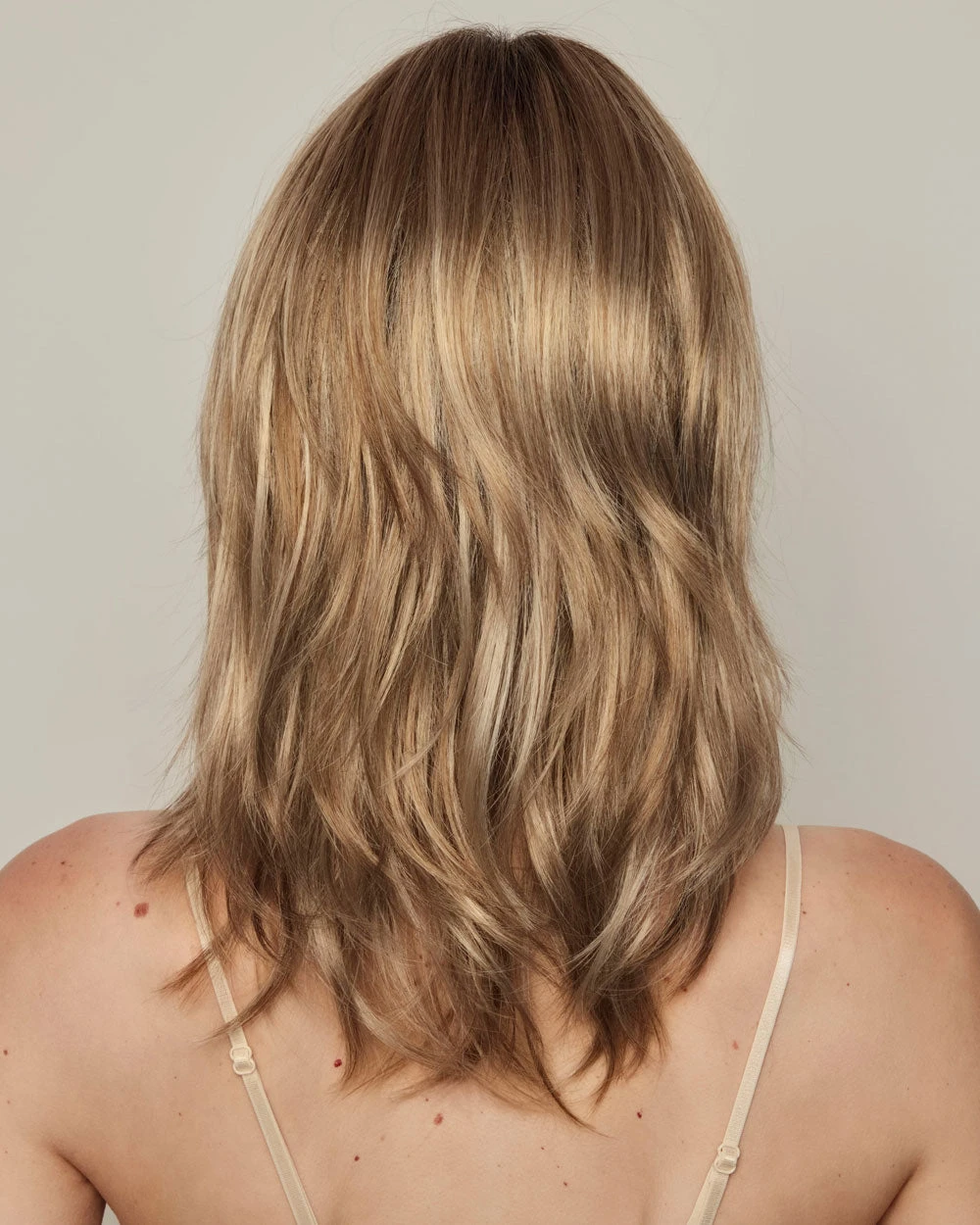 Alicia (Exclusive) | Lace Front & Monofilament Part Synthetic Wig By Orchid 4 Alicia (Exclusive) | Lace Front & Monofilament Part Synthetic Wig By Orchid - Image 4