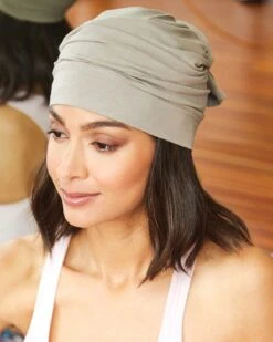 Wavy Bob Halo | Hair Piece By Rene Of Paris -Best Wig Outlet Store RP738 Wavy Bob Halo GingerBrown side